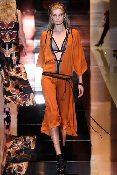 Look 17